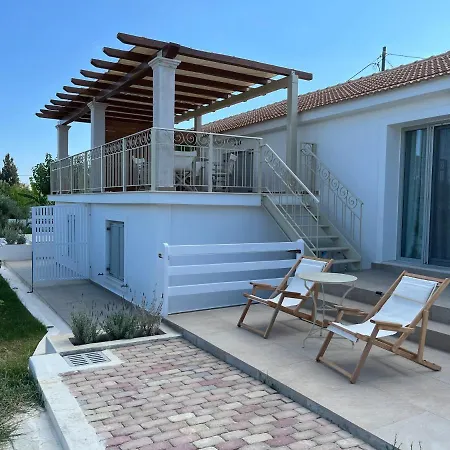 Apollonides Beach Houses 2
