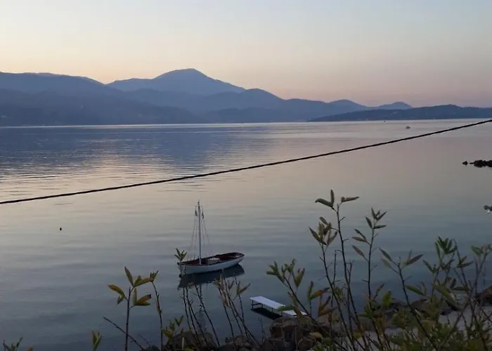 Villa Apollonides Seafront 2 Melete